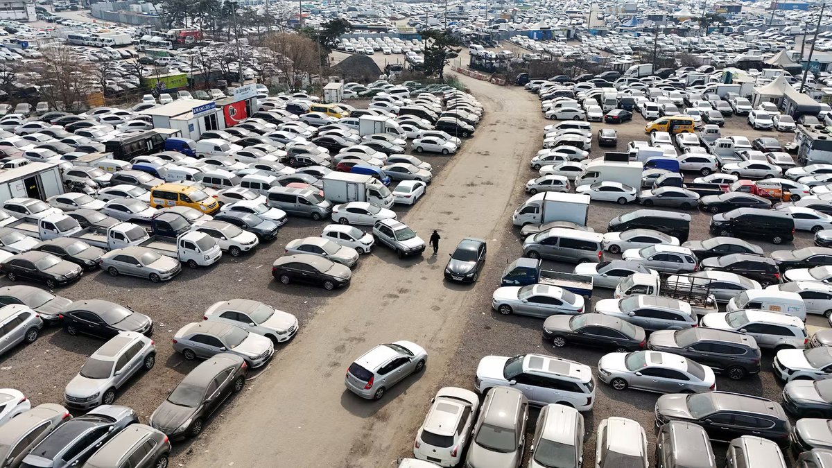 Middle East War Disrupts Global Used-Car Trade from Japan and South Korea
