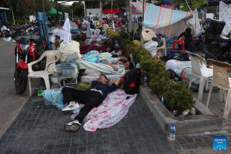 Venezuela Earthquake Death Toll Reaches 1,450 as Rescue Efforts Continue