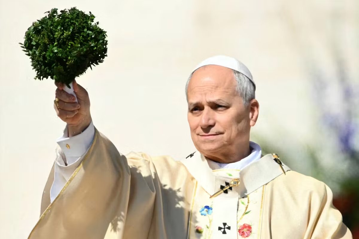 Pope Leo XIV Calls for Peace and Dialogue in First Easter Sunday Address