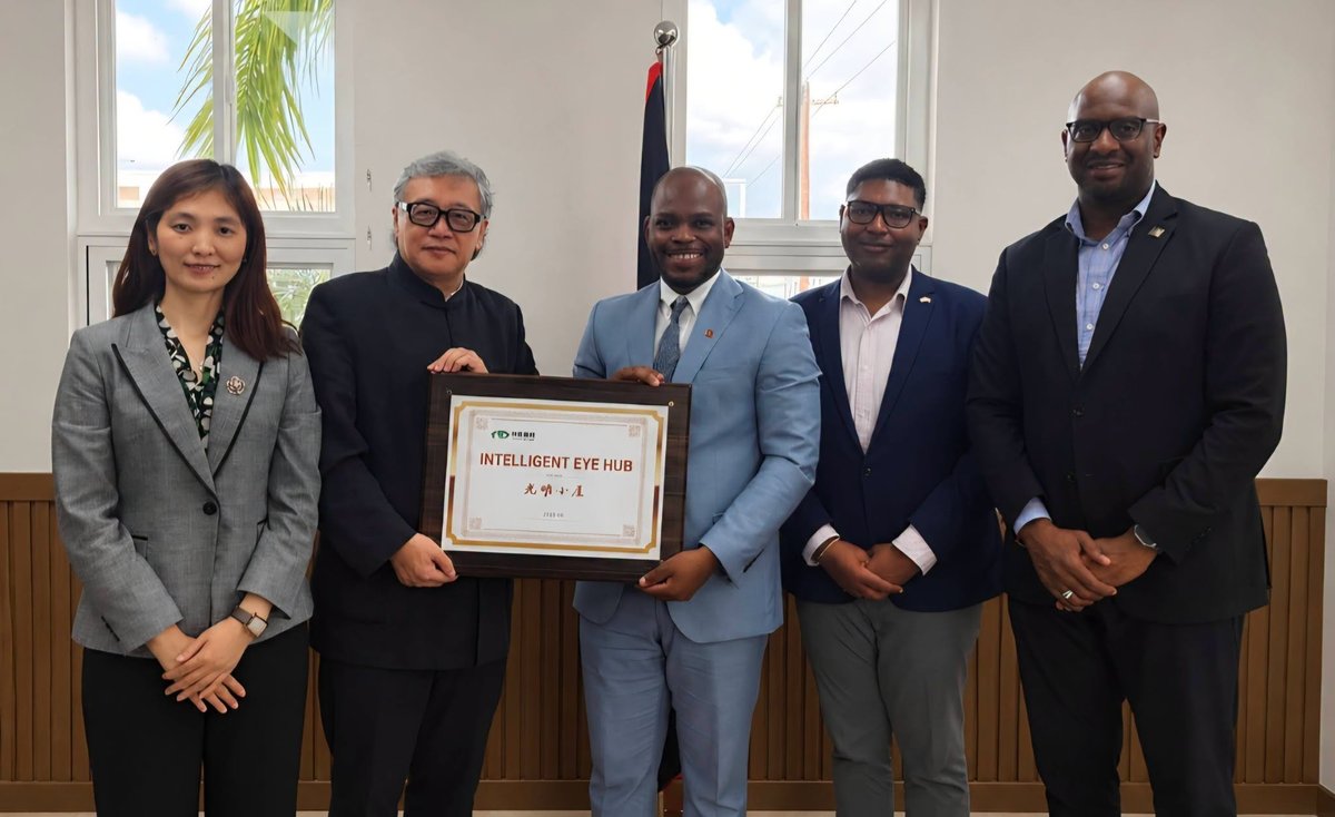 Antigua and Barbuda Secures Eye Care Equipment Donation from China's He Vision Group