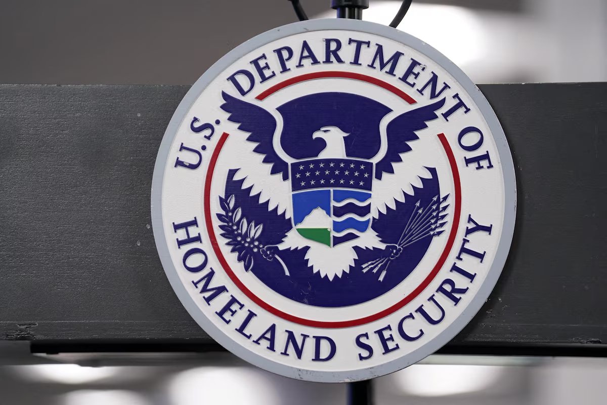 US Revives Rule That Could Bar Green Cards for Immigrants Using Public Benefits