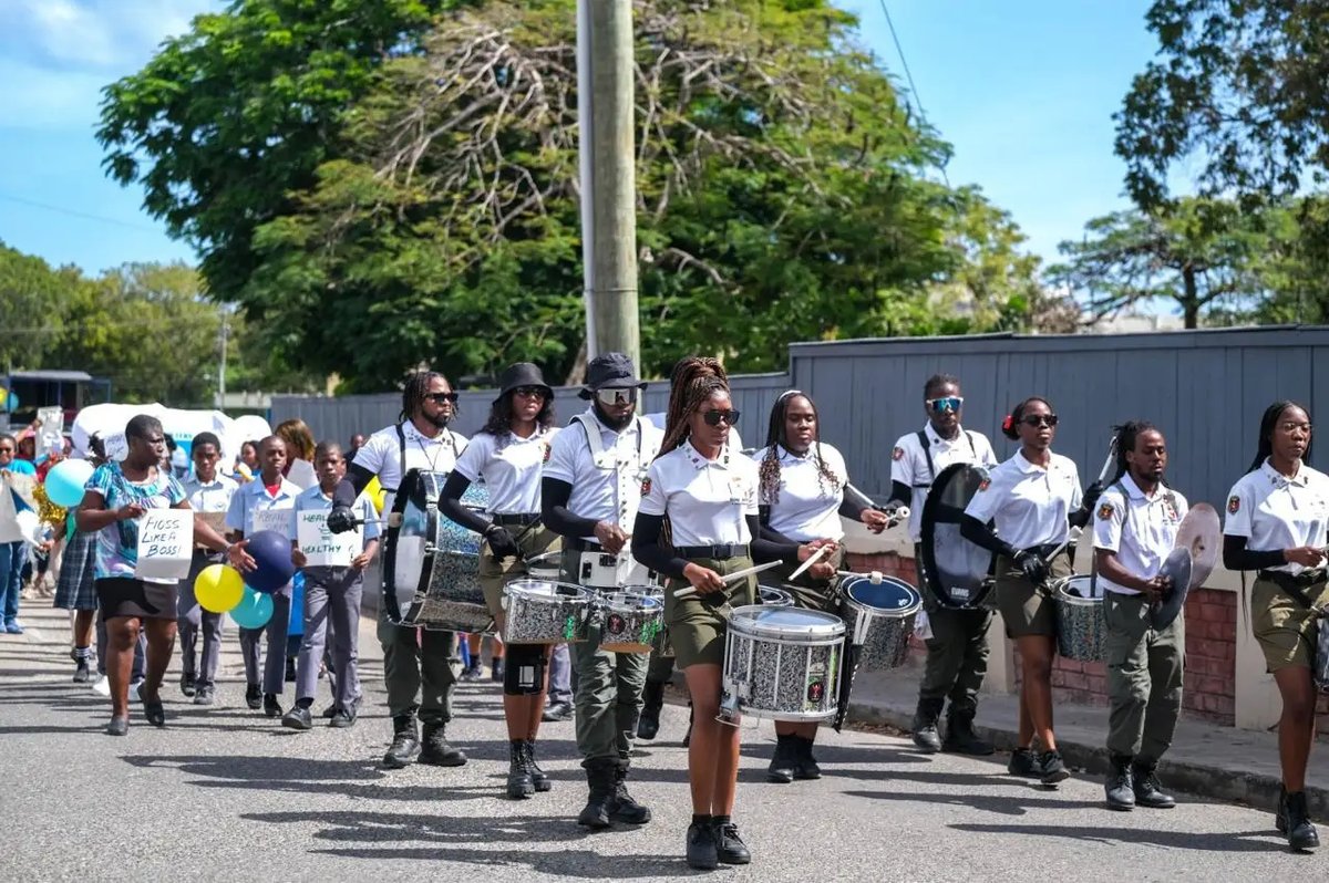 ABDA's World Oral Health Day Parade Draws Crowds in Nationwide Health Push