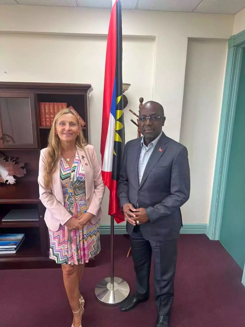 Antigua and Barbuda, France in Talks to Bolster Crime-Fighting and Judicial Ties
