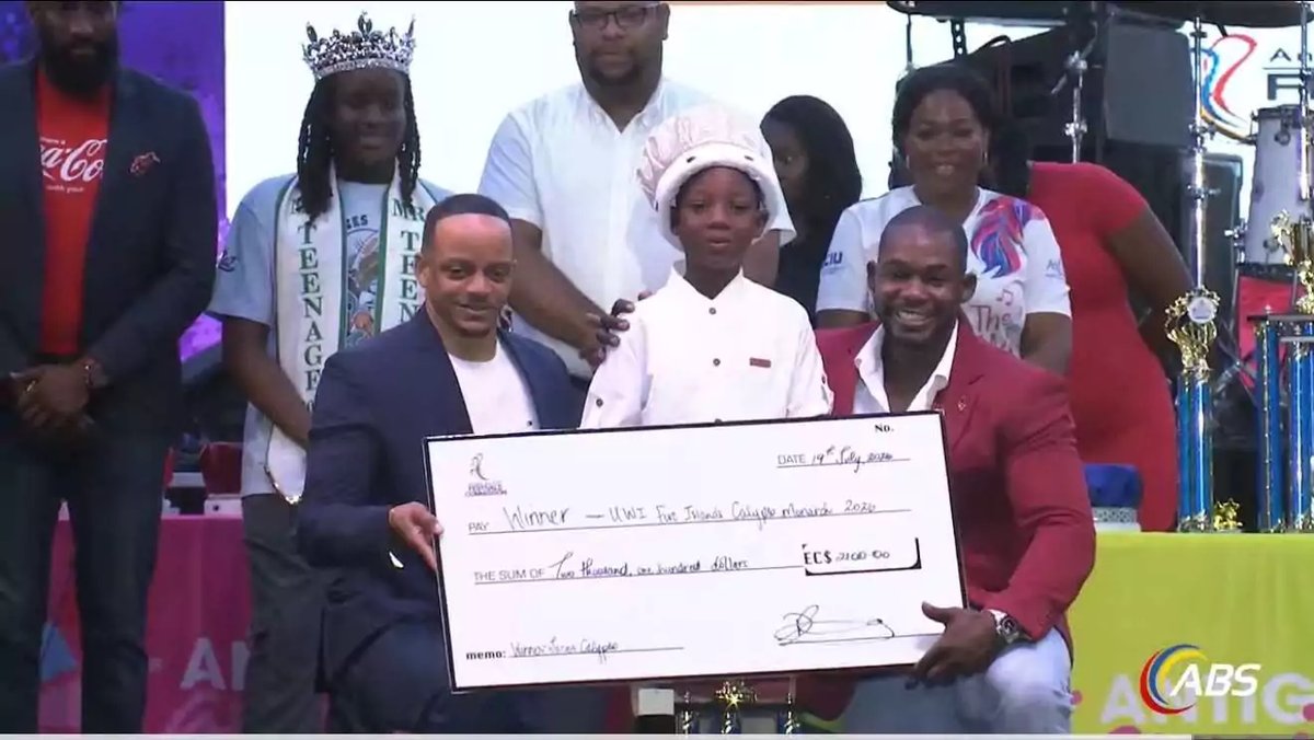 Calypso Lilly and Sudden Else Crowned Junior Calypso Monarchs